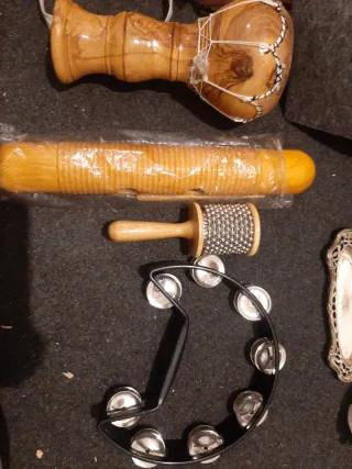 Lote instrumentos musicales madera y metal