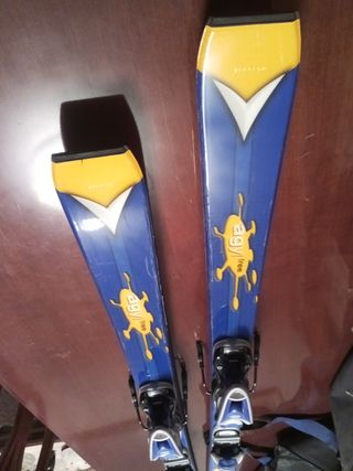 Esquís agy free con fijaciones LOOK