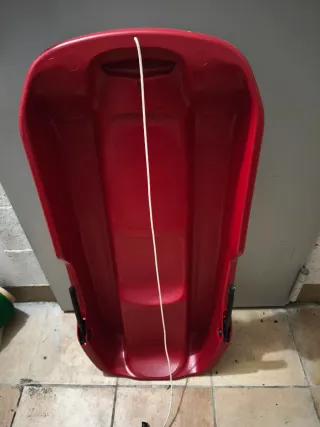 Trineo Rojo MRZ 300 (1 solo uso)