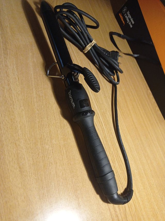 Plancha Rizadora Barnum Negra