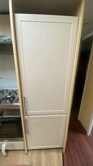 Nevera integrable grande - Puertas a parte