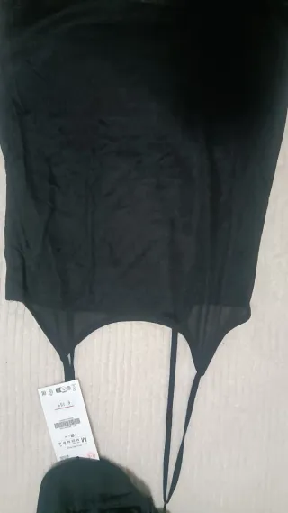 Zara Camiseta Semitransparente Negra Talla M