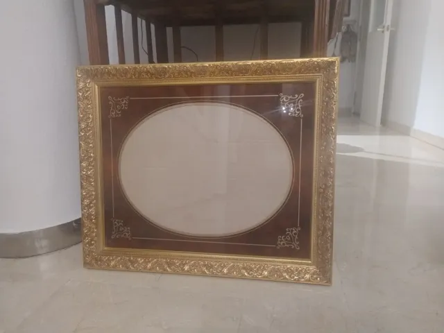 Marco dorado tallado madera