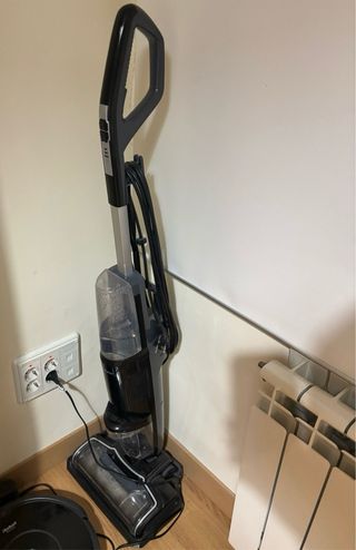 Aspirador y fregasuelos eléctrico