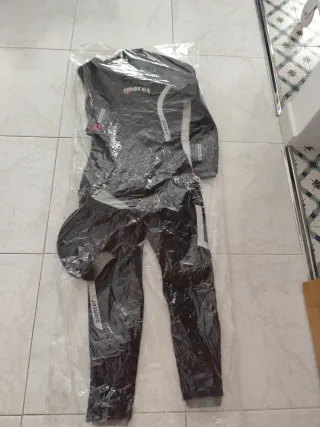 Traje neopreno Mares mujer buceo sin estrenar