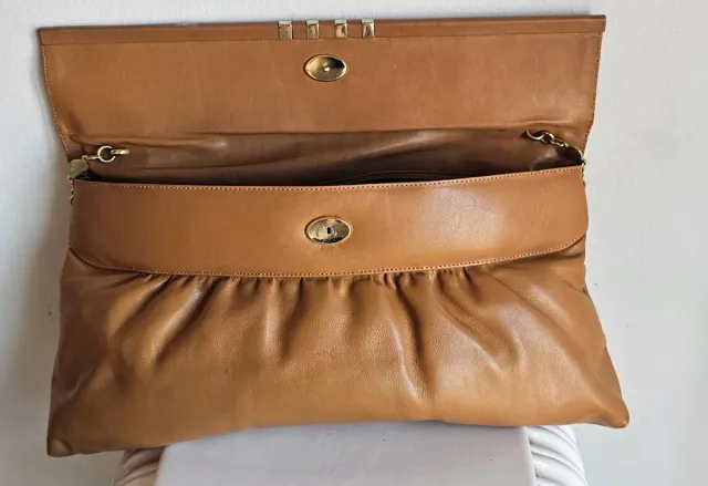 Bolso de mano vintage marrón y dorado