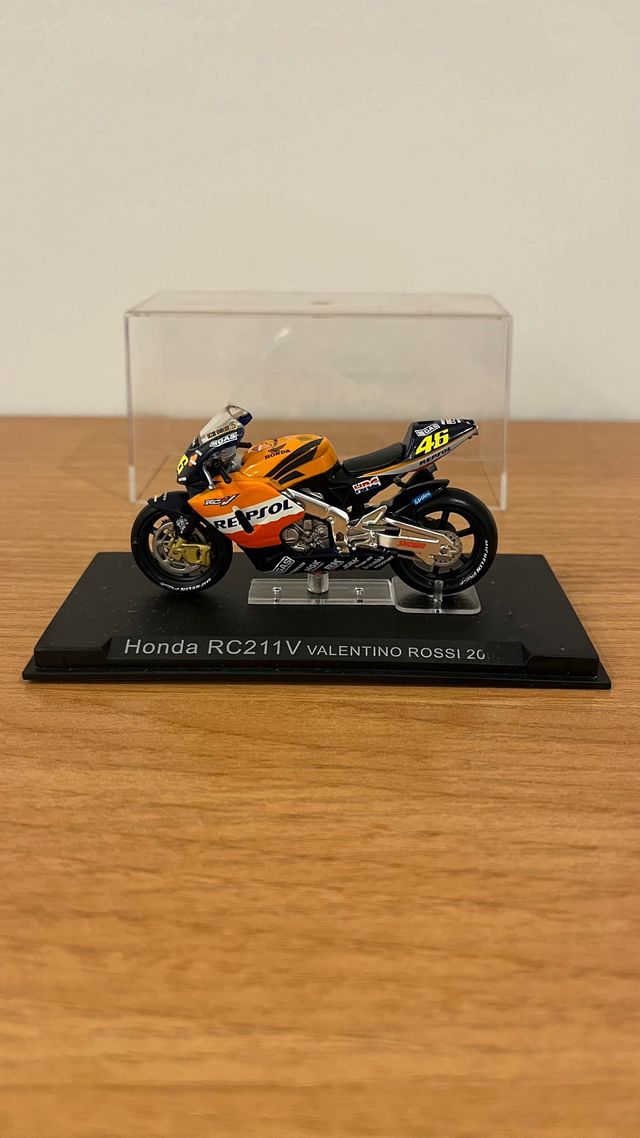 Honda RC211V Valentino Rossi 2002