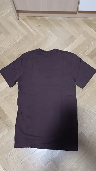 Camiseta Nike Club marrón oscuro talla M