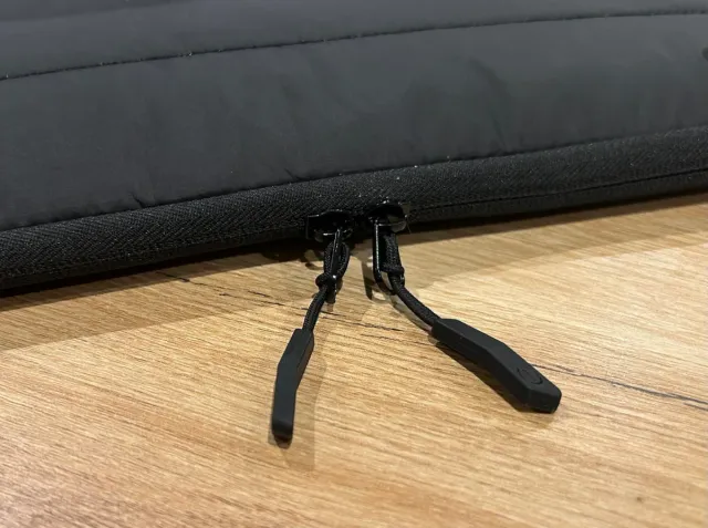 Funda acolchada Macbook 13 terciopelo