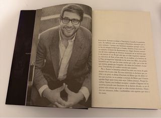 Cendra: Història d'una nena i del seu monstre