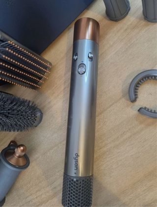 Dyson Airwrap en muy buen estado y muy cuidado.