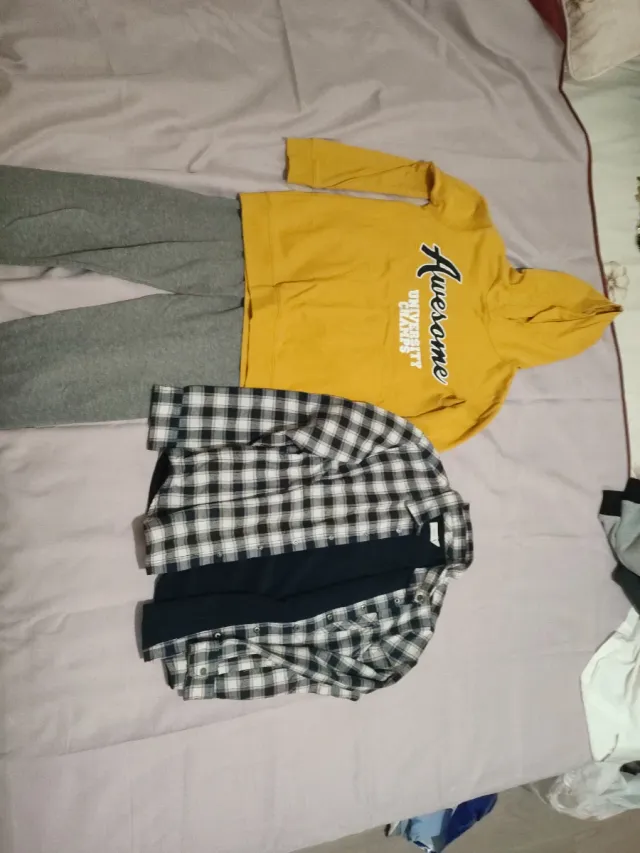 Conjunto Sfera: Chándal y Camisa Niño 11-12 Años