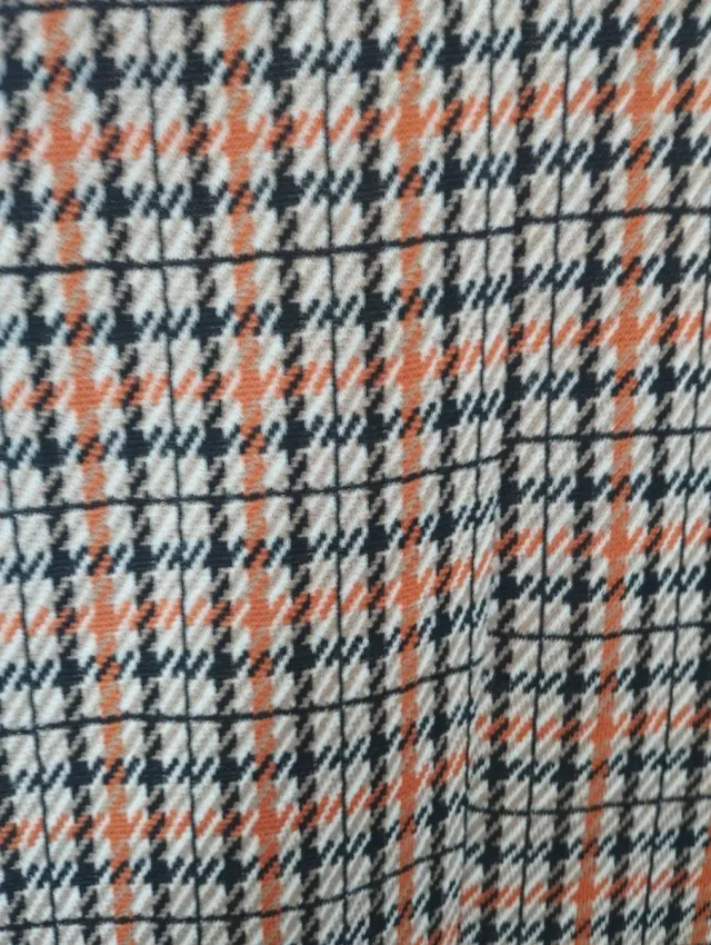 Vestido cuadros Zara. Temporada actual..Tonos marr