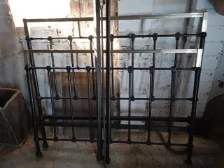 Cama de forja Antigua