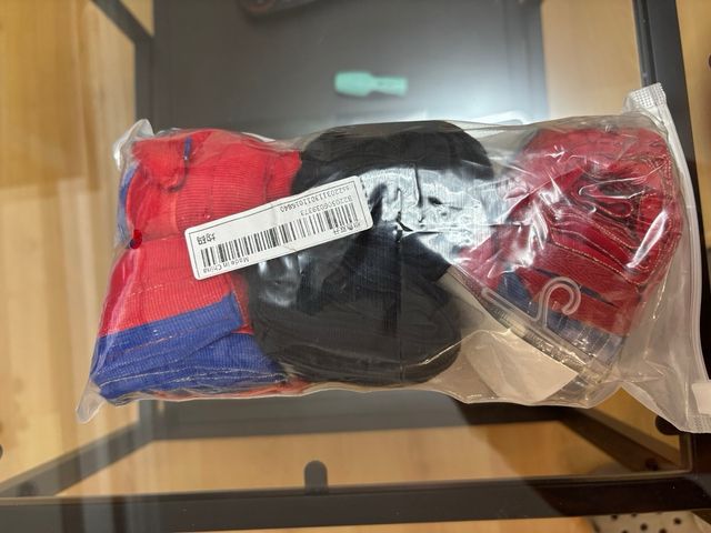 Bolsa de boxeo más casco, guantes y accesorios 