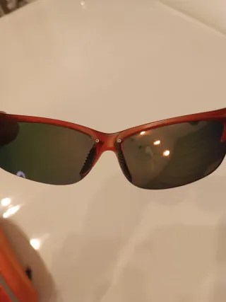 Gafas deportivas unisex MO sin usar