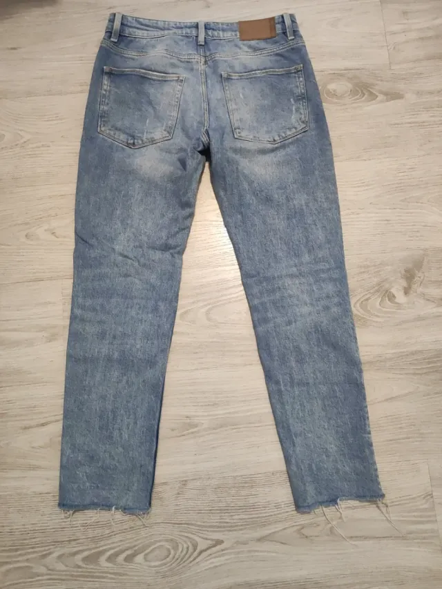 Tejanos chica desgastados