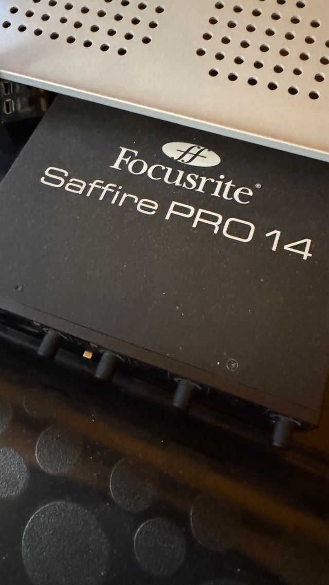 Focusrite Saffire PRO 14 Scheda Audio FireWire