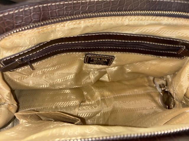 Bolso Prada.