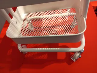 Carro IKEA RASKOG(35x45x77).(2)FRENOS RUEDAS-NUEVO