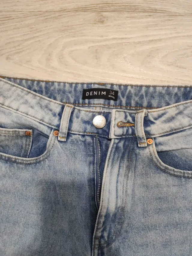 Tejanos anchos chica