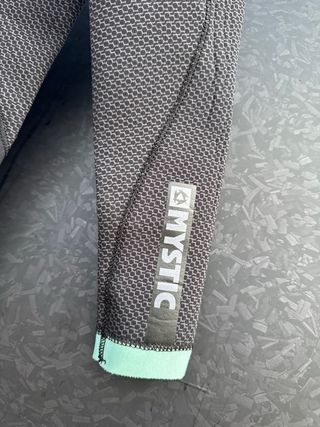 Neopreno Mystic Mujer 4/3 mm Frontzip
size: S 