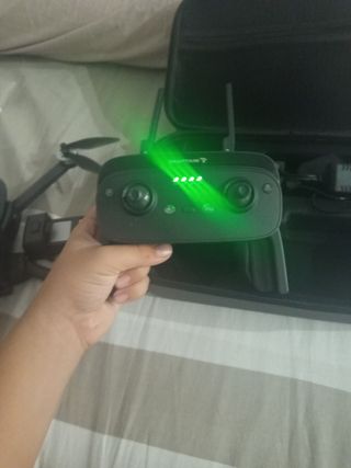 Dron SNAPTAIN gris con cámara