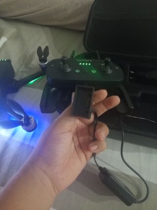 Dron SNAPTAIN gris con cámara