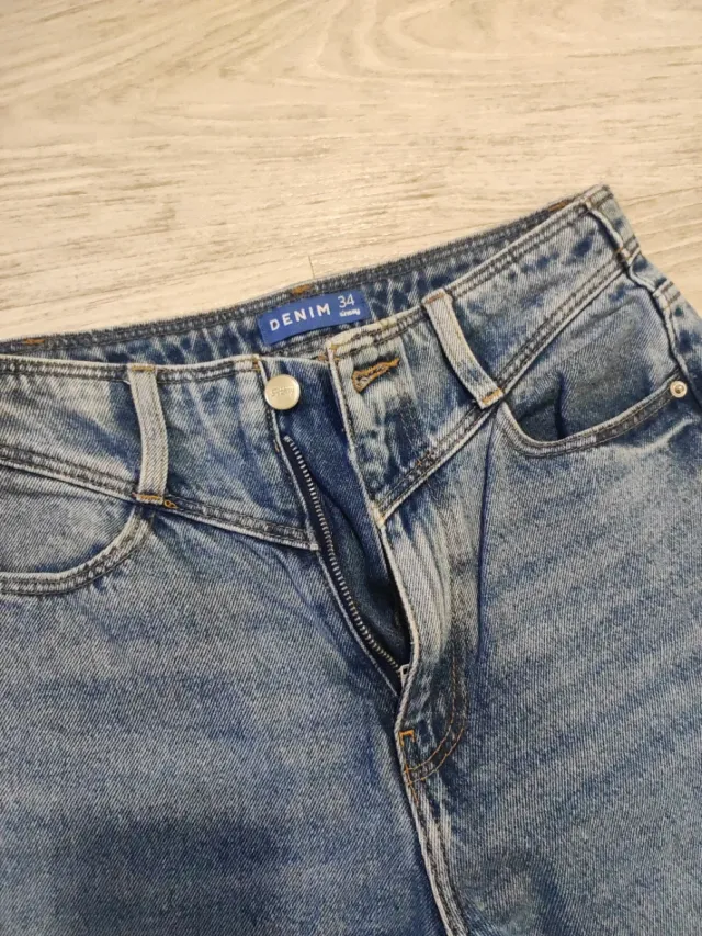 Tejanos anchos chica