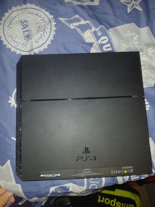Consola Sony PS4 Negra