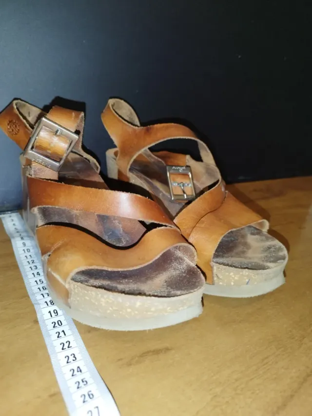 Sandalias PIEL Bio Marrón Tiras Cruzadas Cuña