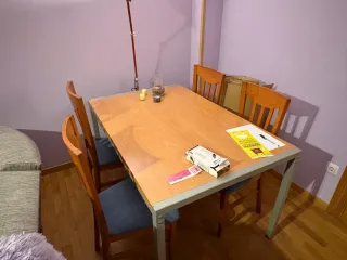 Mesa comedor rectangular + 4 sillas