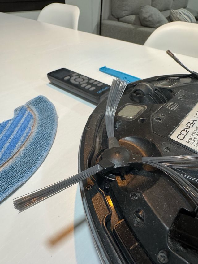 Robot Aspirador y Fregasuelos Conga