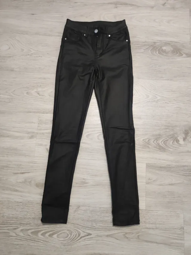 2 Pantalones pitillo negros