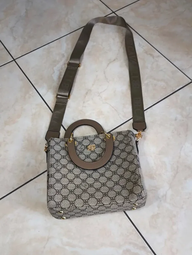 Borsa donna a spalla monogramma