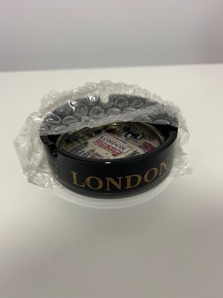 Cenicero de Londres