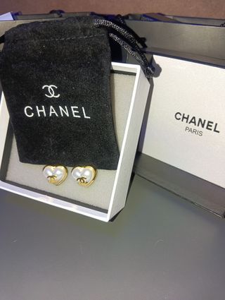 Pendientes Chanel Corazón Perla Dorado