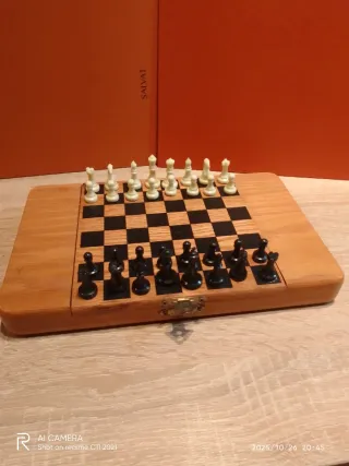 Ajedrez de viaje de madera