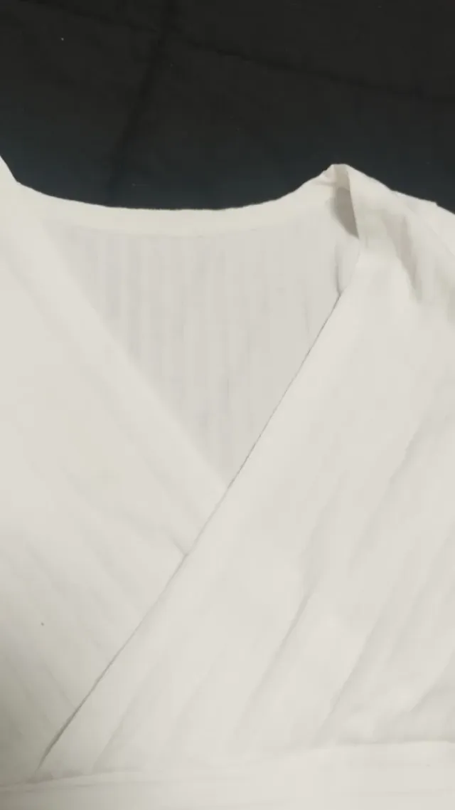 Suéter corto blanco manga larga talla xs