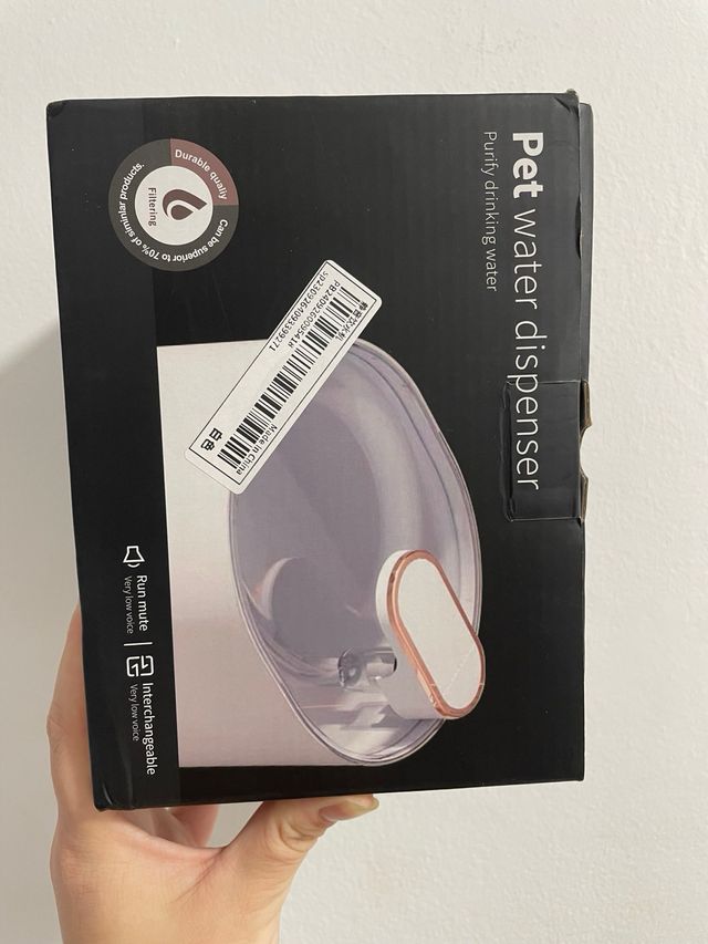 Fuente de agua para mascotas