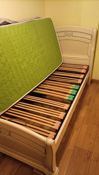 Cama eléctrica con colchón y somier