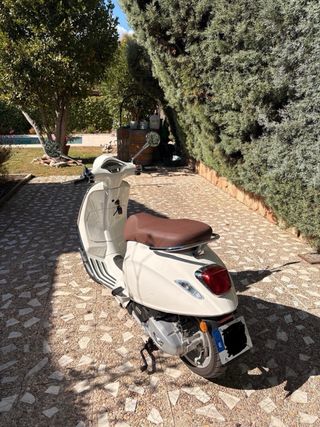 Vespa Primavera 125 ABS Blanca