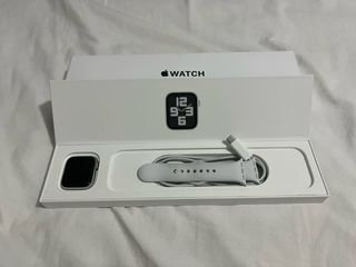 Apple Watch SE Plata