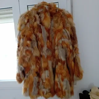 Abrigo piel zorro en 3 tonos
