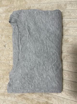 lote de camisetas 
10x1€/unidad 
5x2€/unidad