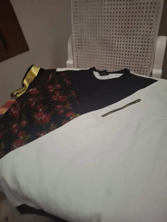 Sudadera Caballero Negra y Blanca