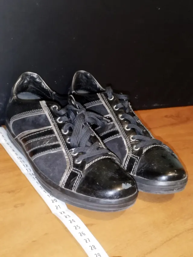 Deportivas GEOX Negras Piel Brillo y Serraje N38