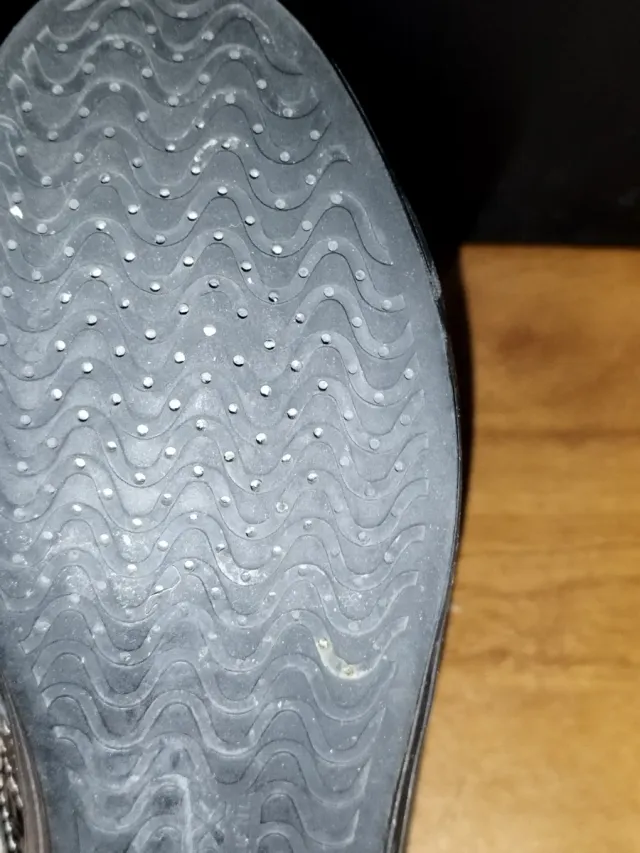 Deportivas GEOX Negras Piel Brillo y Serraje N38