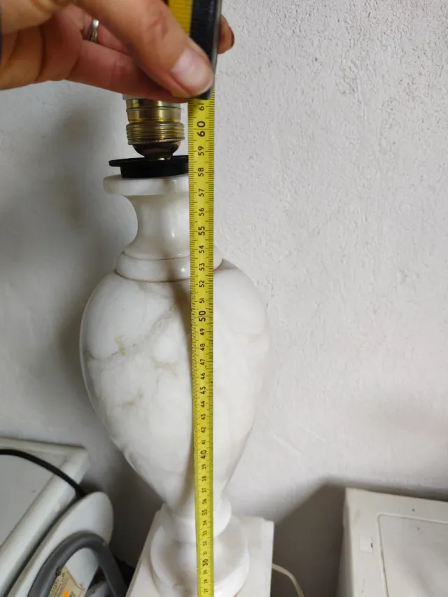 Lámpara de mesa mármol