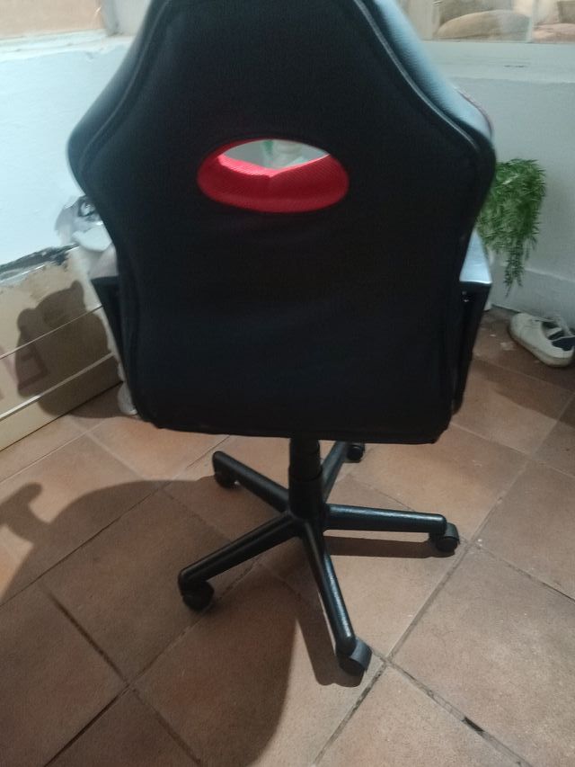 Silla Gamer Negra y Roja